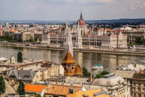Read more about the article BUDAPESZT I ZAKOLE DUNAJU