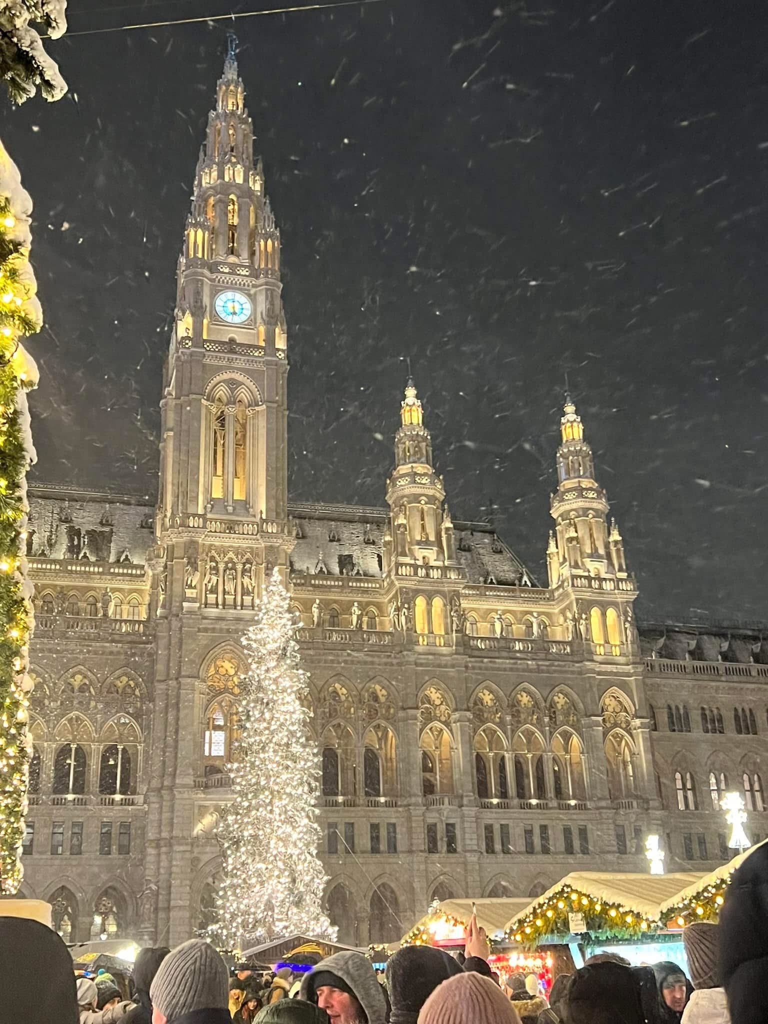 Read more about the article JEDNODNIOWY JARMARK ADWENTOWY 2025 🚌🎄☃️WIEDEŃ  – klasyka gatunku ☃️🎄🧑🎄  📆 07.12.2025