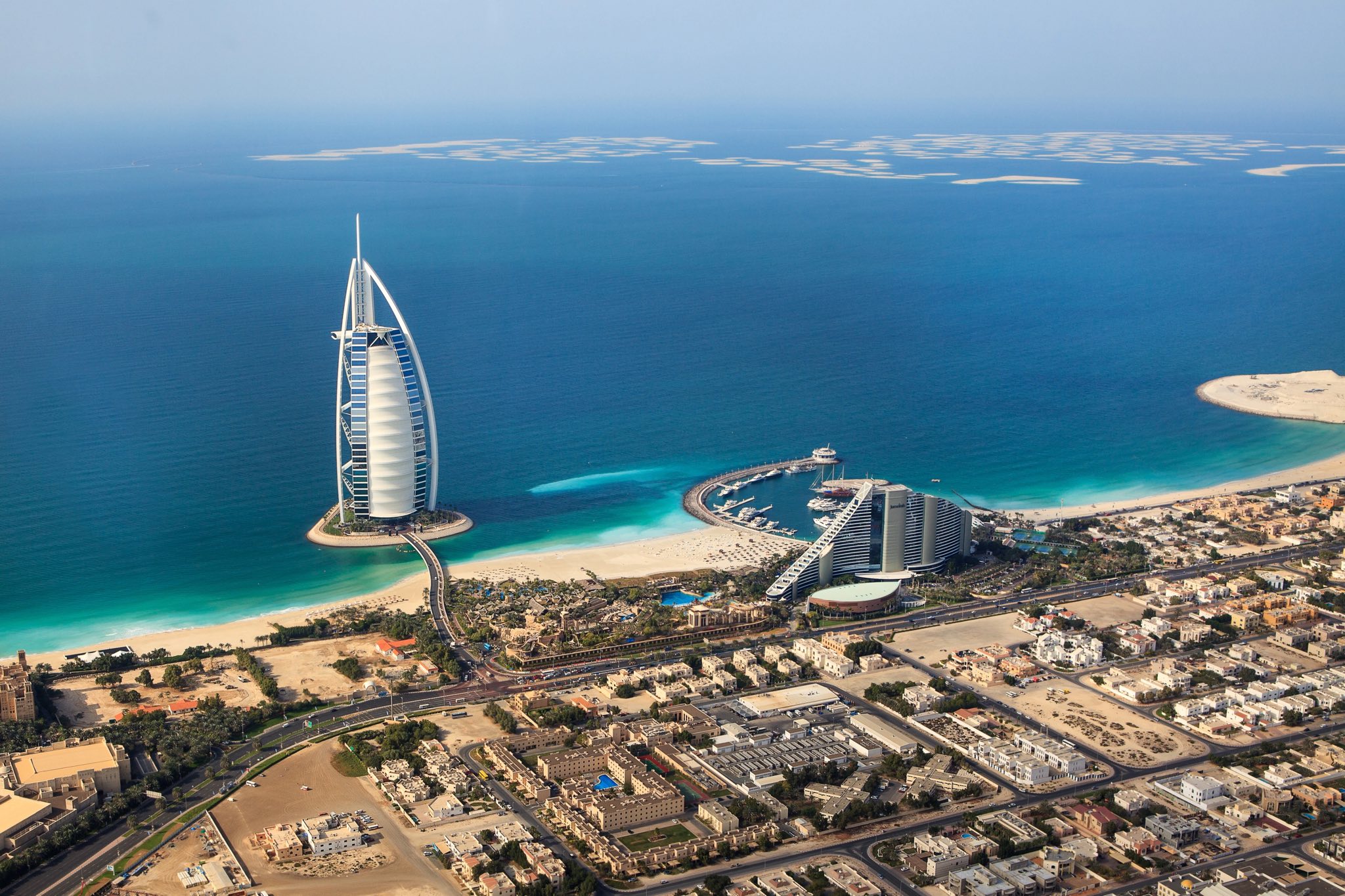 Read more about the article Emiraty Arabskie 8 dni Dubaj, Abu Dhabi  19-26.01.2026 r. oraz 20-27.01.2026 r.