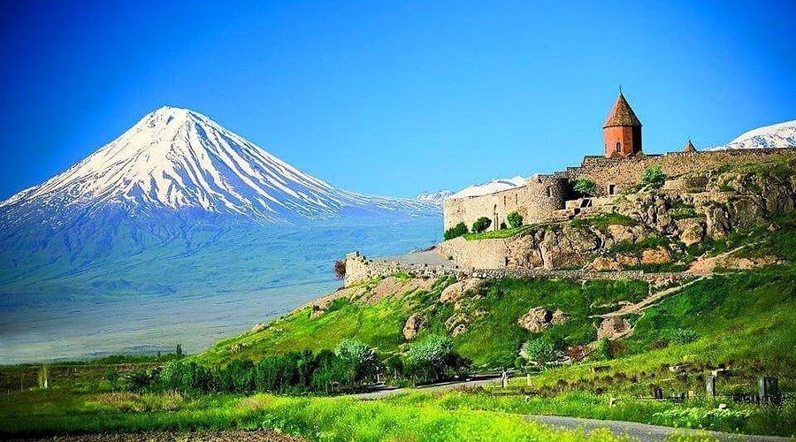 Read more about the article ARMENIA – z widokiem na Ararat    Termin: 15.05 – 21.05.2026