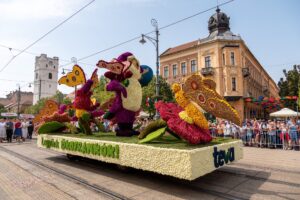 Read more about the article WĘGRY inaczej niż zazwyczaj czyli… FESTIWAL KWIATÓW, UROCZYSTA PARADA W DZIEŃ ŚWIĘTEGO STEFANA I nie tylko… Termin: 19.08-21.08.2026